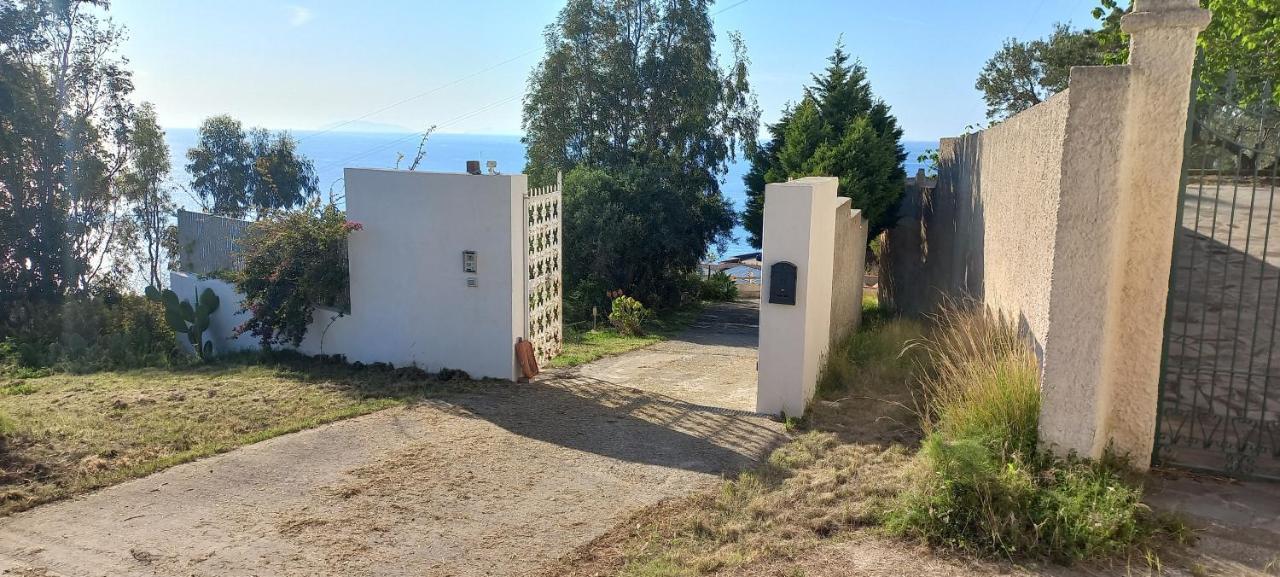 メッシーナ Casa Sciroccoヴィラ エクステリア 写真